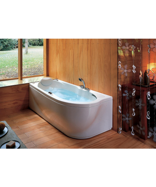 Гидромассажная ванна "Jacuzzi Lyra"